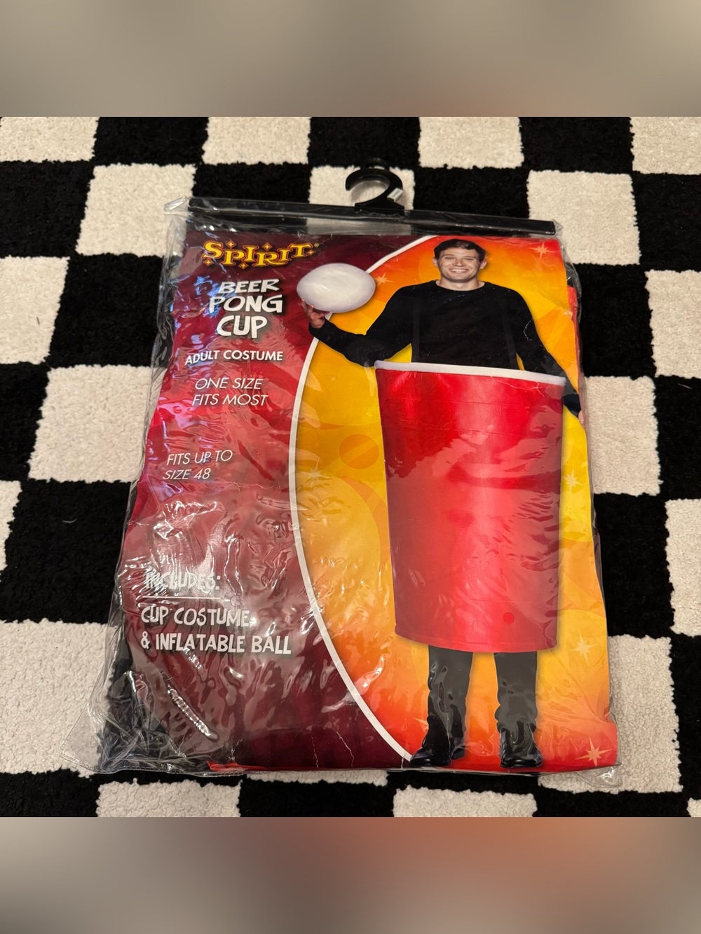 Spirit Halloween Red Beer Pong Cup Costume with Inflatable Ball Men’s One Size - Picture 1 of 7